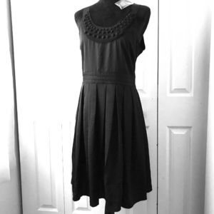 LOFT SLEEVELESS LITTLE BLACK DRESS